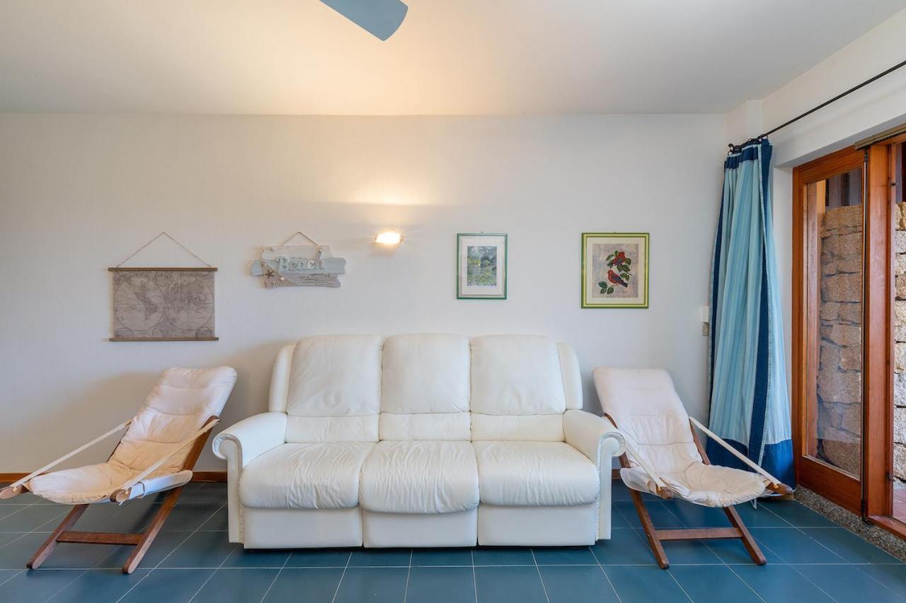 Residenze Coda Cavallo San Teodoro  Luaran gambar