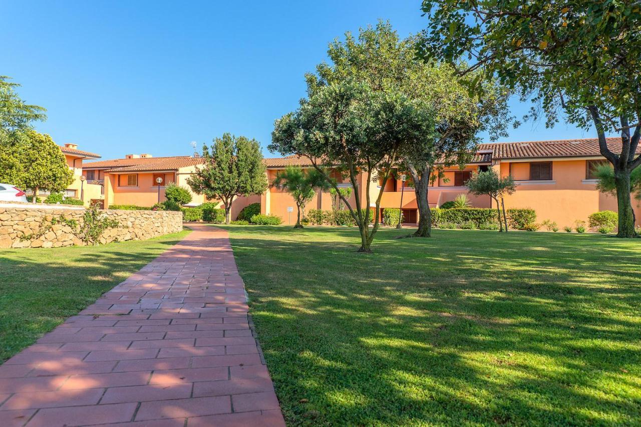 Residenze Coda Cavallo San Teodoro  Luaran gambar