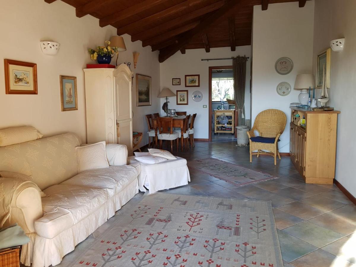 Residenze Coda Cavallo San Teodoro  Luaran gambar
